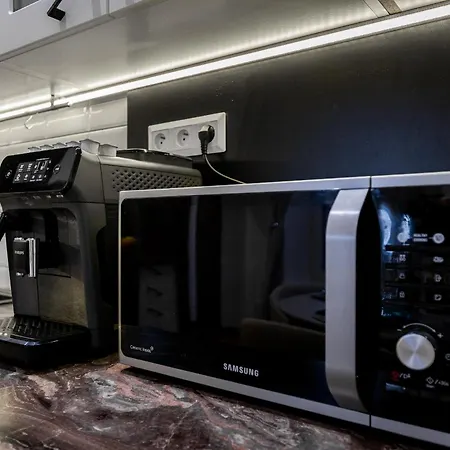 Hlavna 2 Next Singing Fountain Kosice, Netflix, Balcony Lägenhet Košice