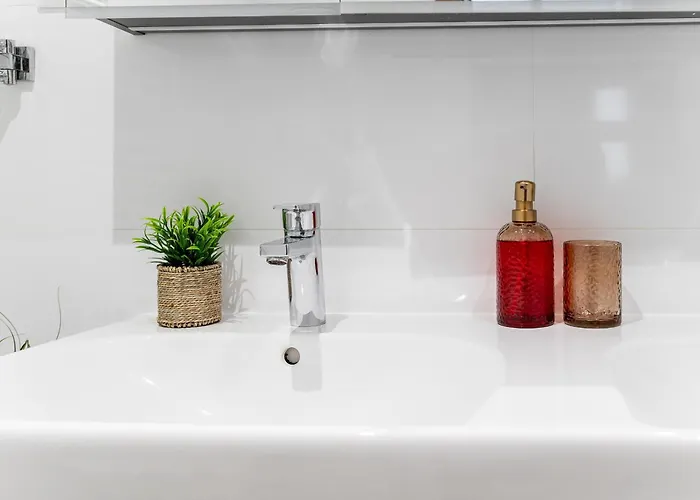 Hlavna 2 Next Singing Fountain Kosice, Netflix, Balcony Apartman Kassa